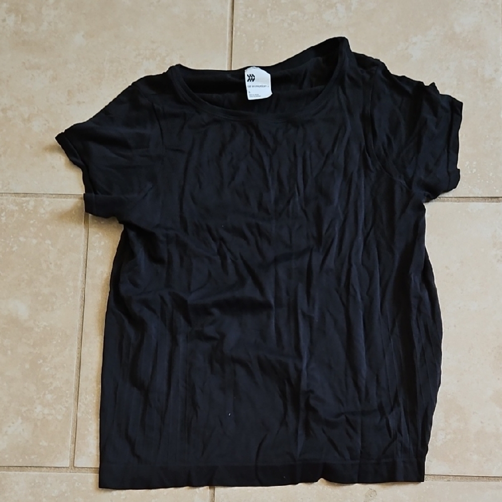 All in motion ahort sleeve workout top size small